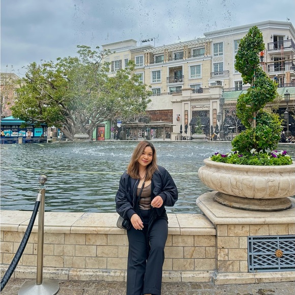 Meet your Posher, Sujinan - Picture 3 of 5